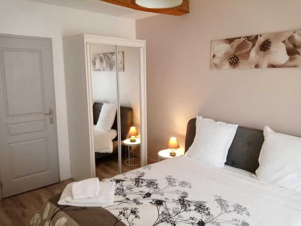 A Deux Pas Du Rheby Otel Villebois Dış mekan fotoğraf