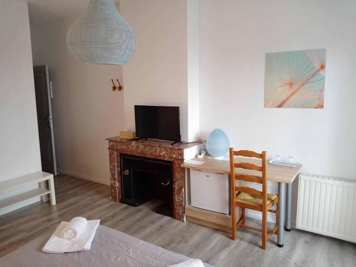 A Deux Pas Du Rheby Otel Villebois Dış mekan fotoğraf