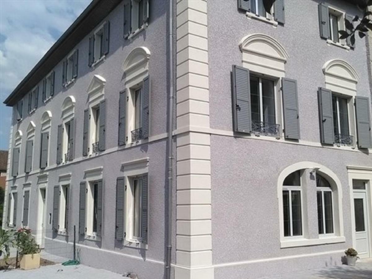 A Deux Pas Du Rheby Otel Villebois Dış mekan fotoğraf