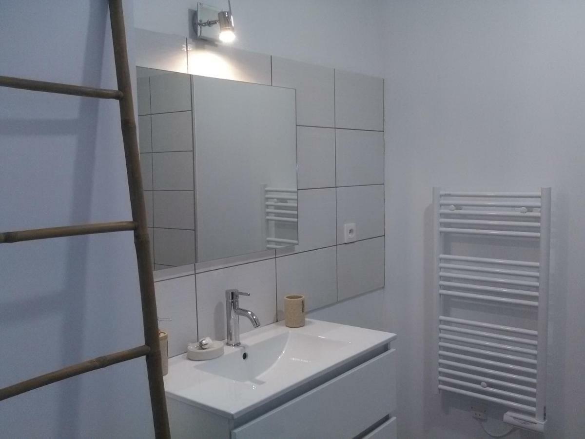 A Deux Pas Du Rheby Otel Villebois Dış mekan fotoğraf