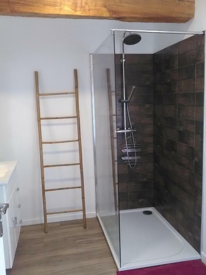 A Deux Pas Du Rheby Otel Villebois Dış mekan fotoğraf