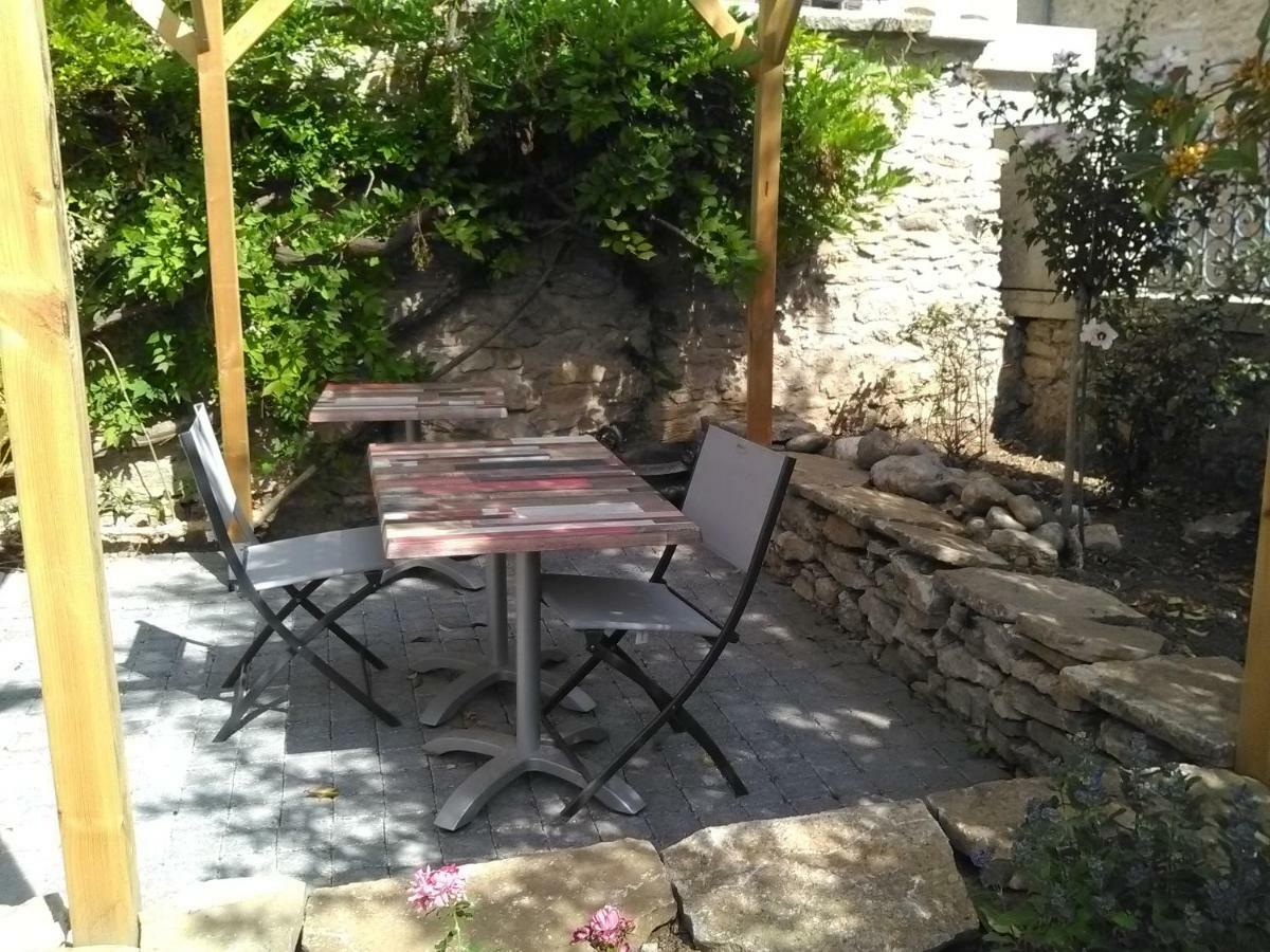 A Deux Pas Du Rheby Otel Villebois Dış mekan fotoğraf